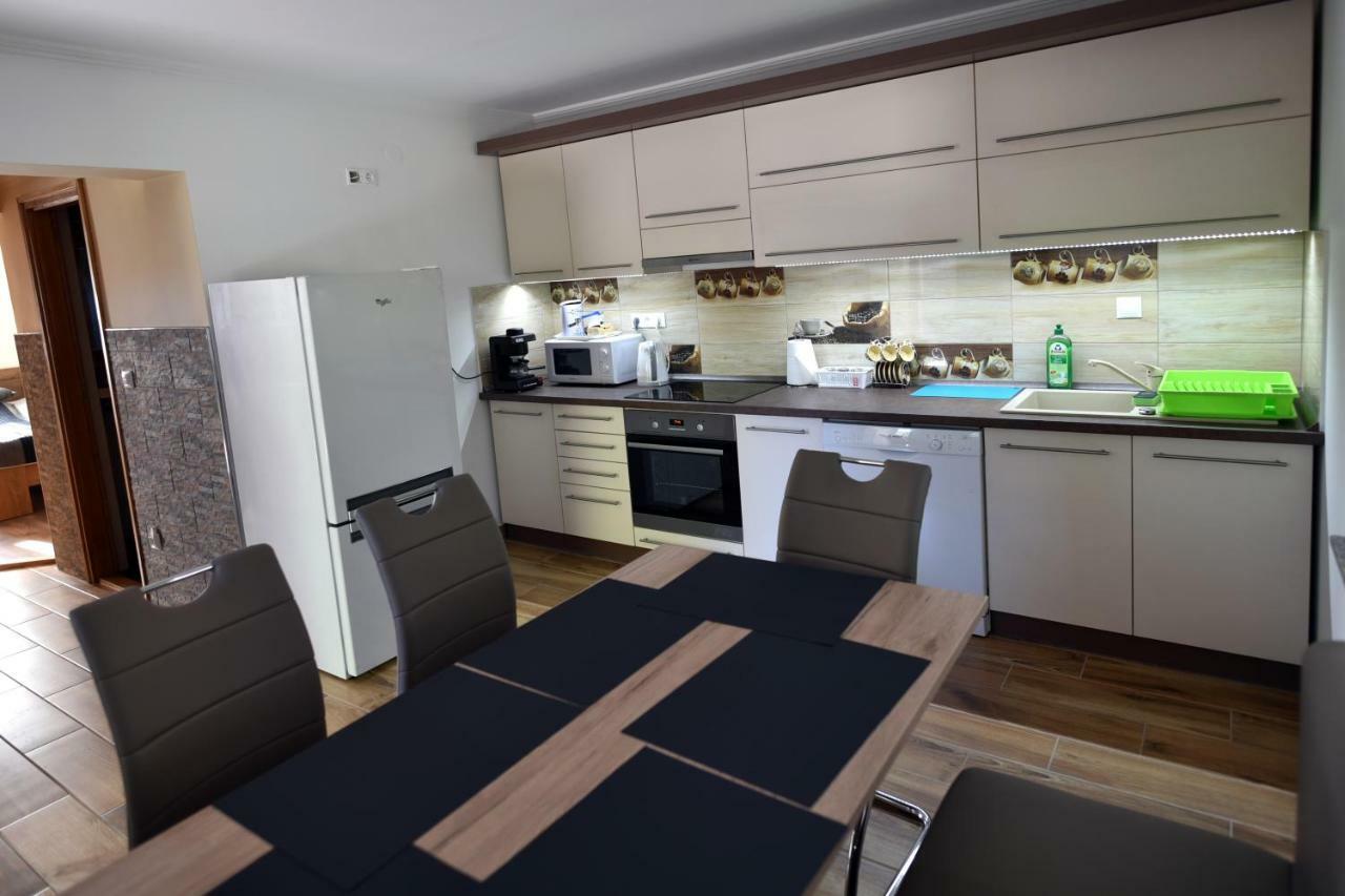 Siraly Apartman Hajdúnánás Bagian luar foto