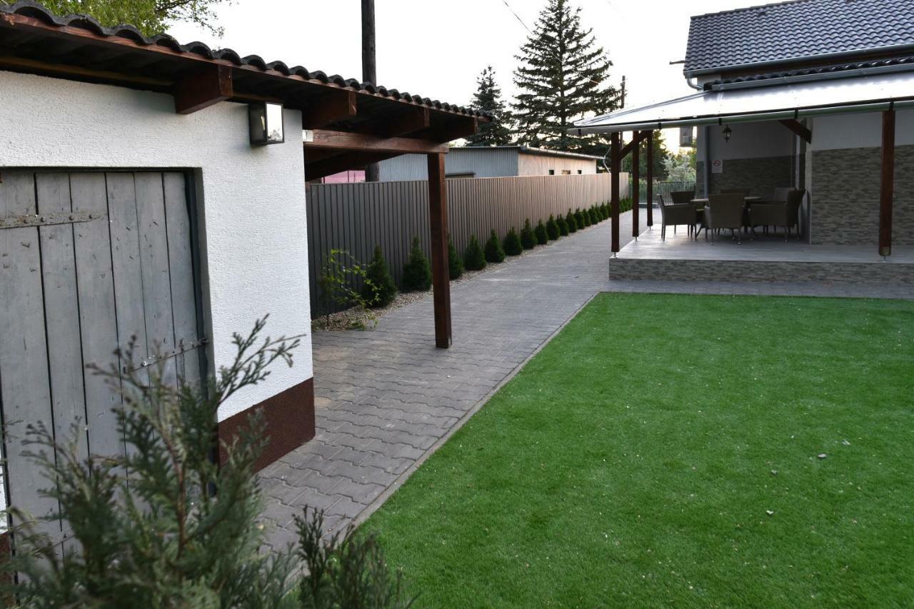 Siraly Apartman Hajdúnánás Bagian luar foto