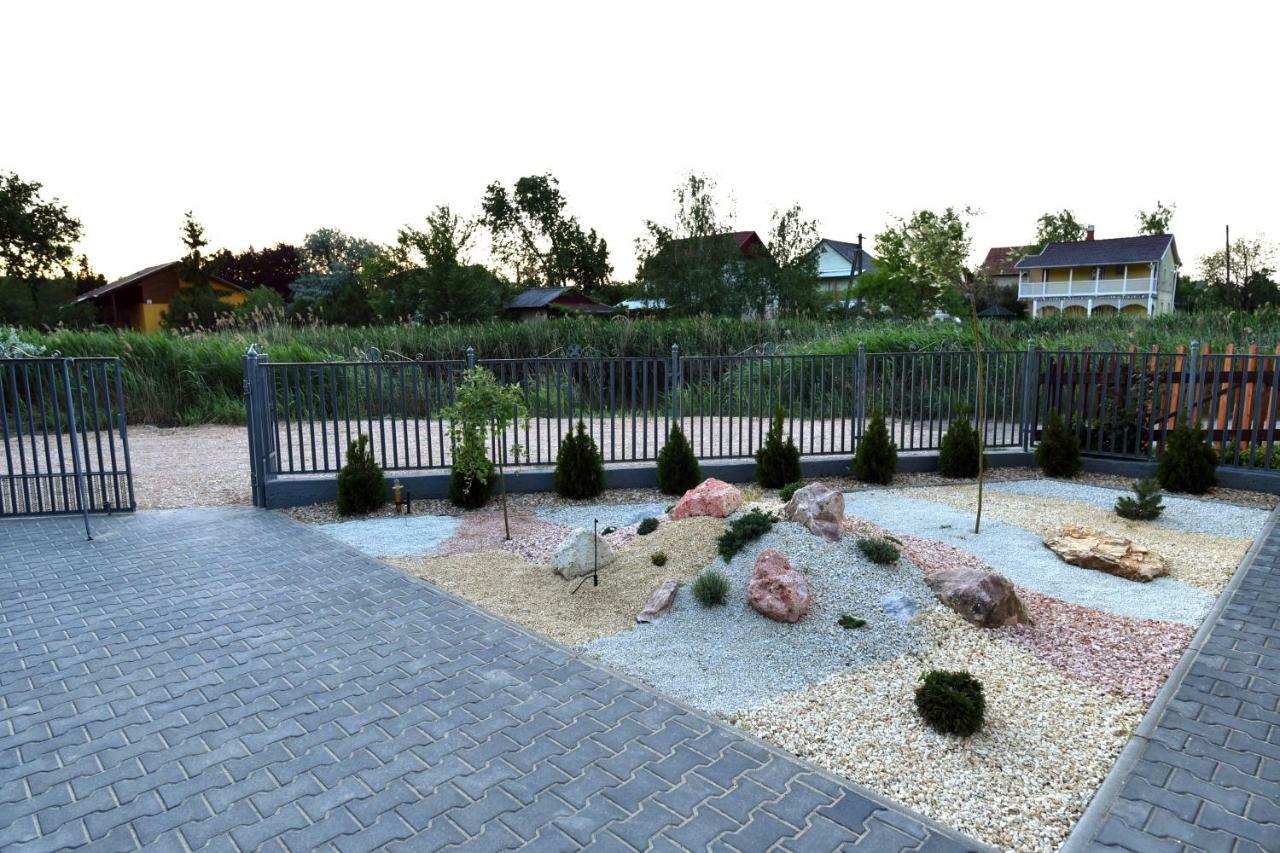 Siraly Apartman Hajdúnánás Bagian luar foto