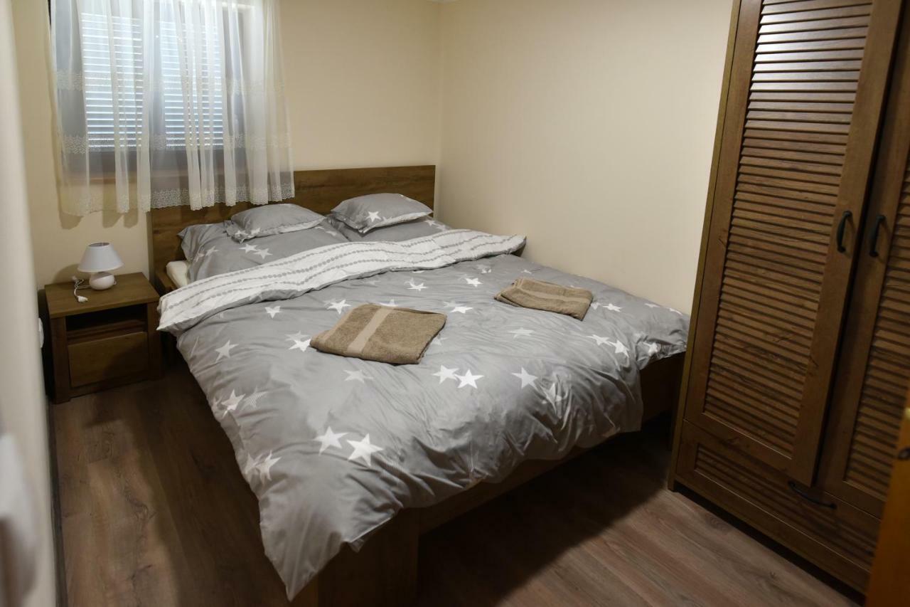 Siraly Apartman Hajdúnánás Bagian luar foto