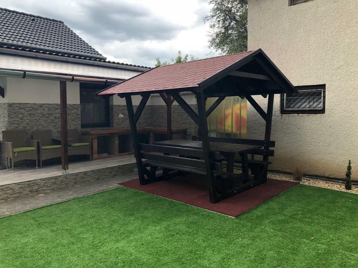 Siraly Apartman Hajdúnánás Bagian luar foto
