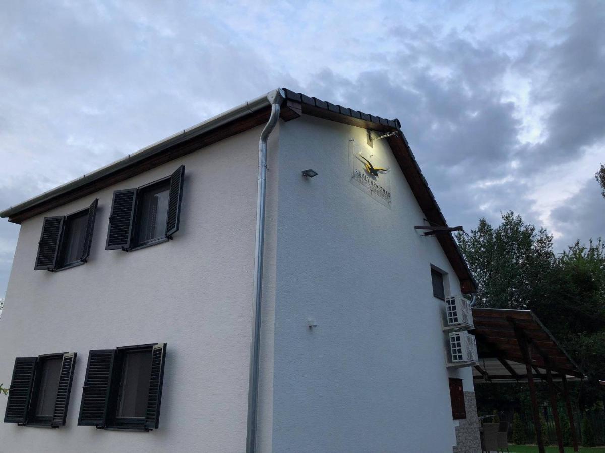 Siraly Apartman Hajdúnánás Bagian luar foto